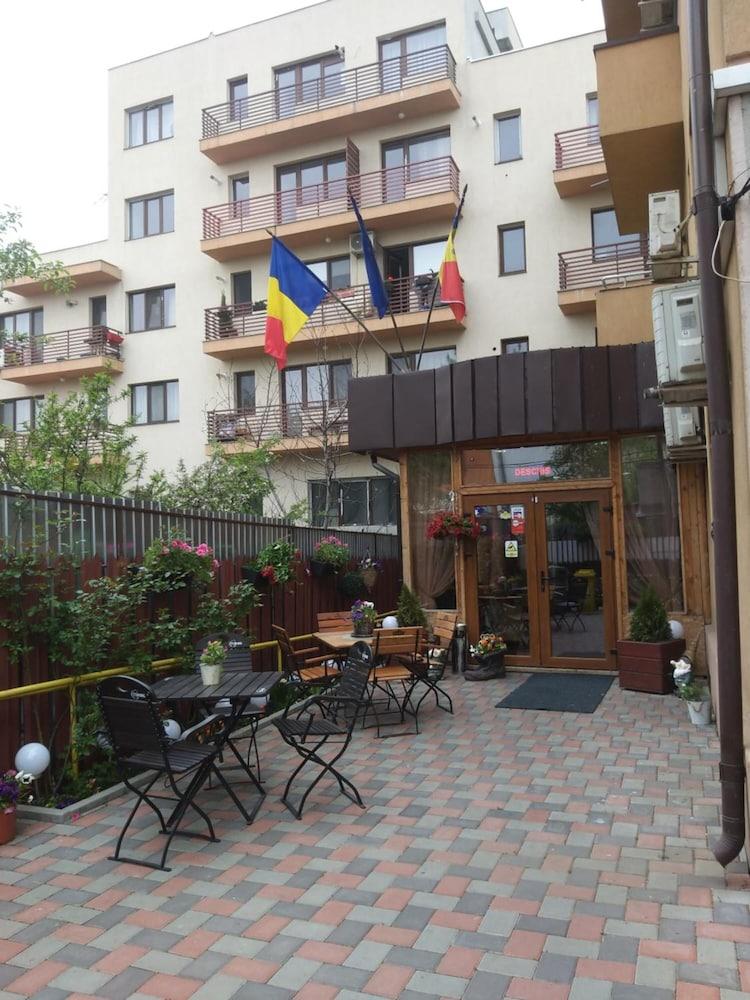 La Casa Nord Hotel Bukarest Kültér fotó